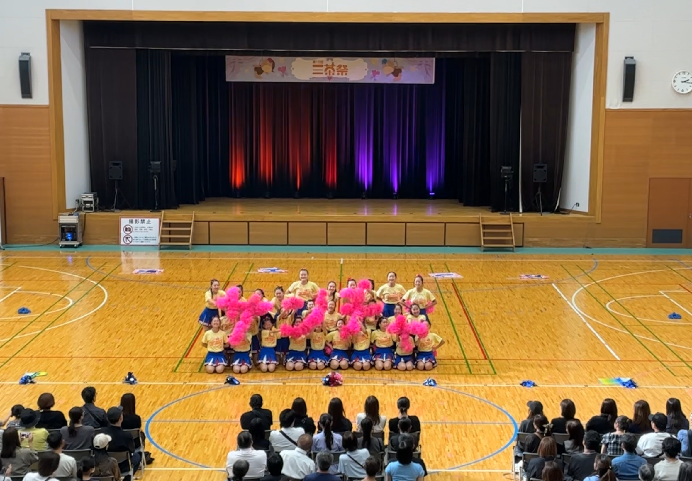 【チアリーディング部】三軒茶屋キャンパスの学園祭に参加